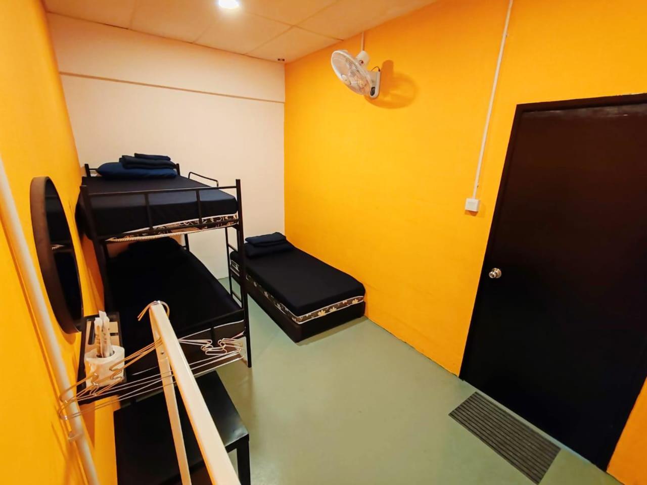 The Cocoon Capsule Hotel Cameron Highlands Eksteriør bilde
